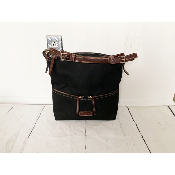 Dooney & Bourke Black Dillen Handbag